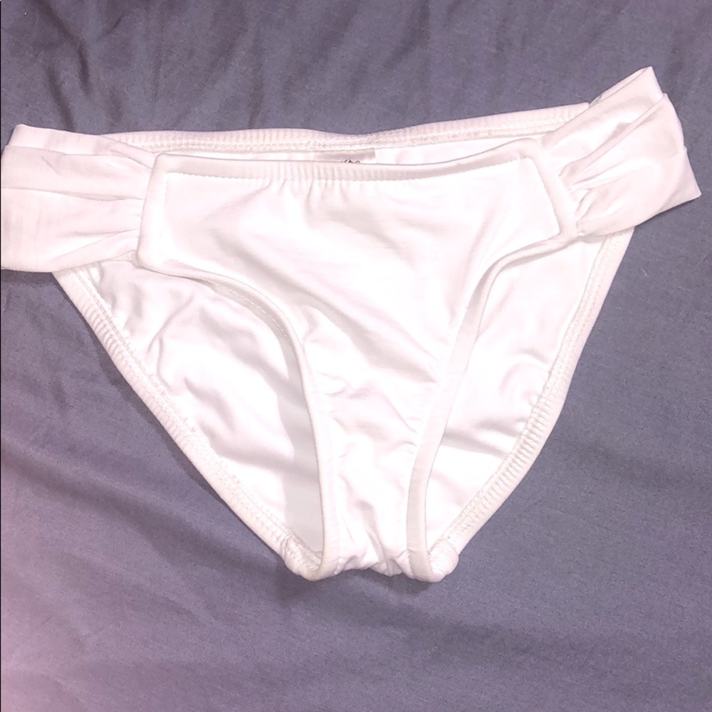 Bikini bottoms